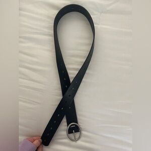 Women’s black leather belt